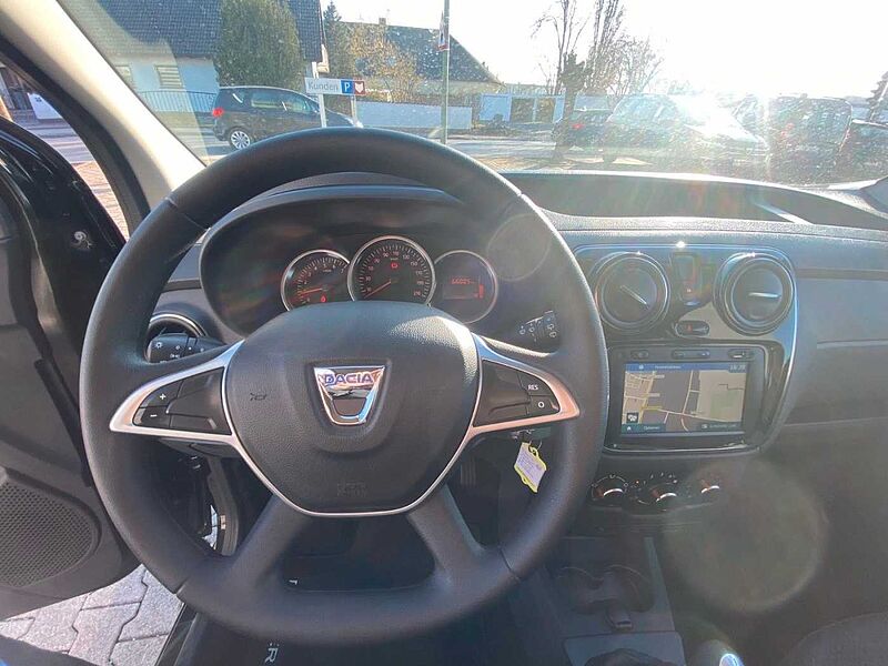Dacia Dokker Comfort Turbo*MOD21,1.Hand, SHZ, Navi, PDC*