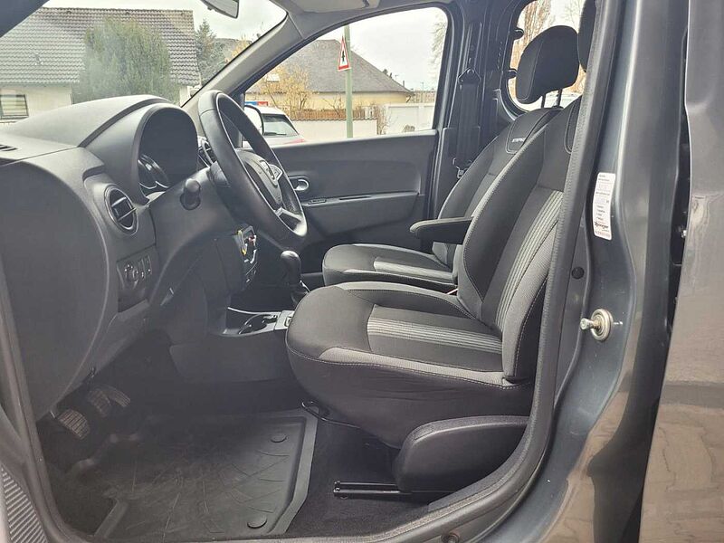 Dacia Dokker Stepway Celebration Turbo*AHK, PDC, NAVI*